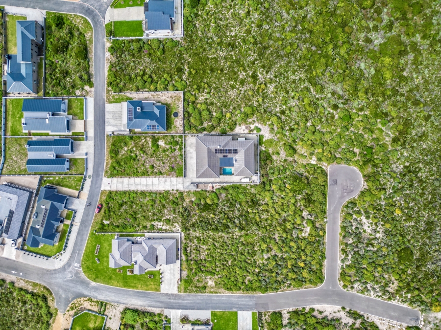 6 Bedroom Property for Sale in Kleinbaai Western Cape